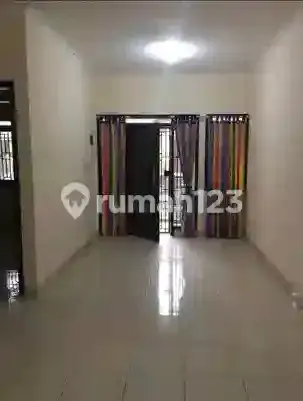 Rumah 2 Lantai Unfurnished SHM di Jl Pondok Hijau, Bandung 2