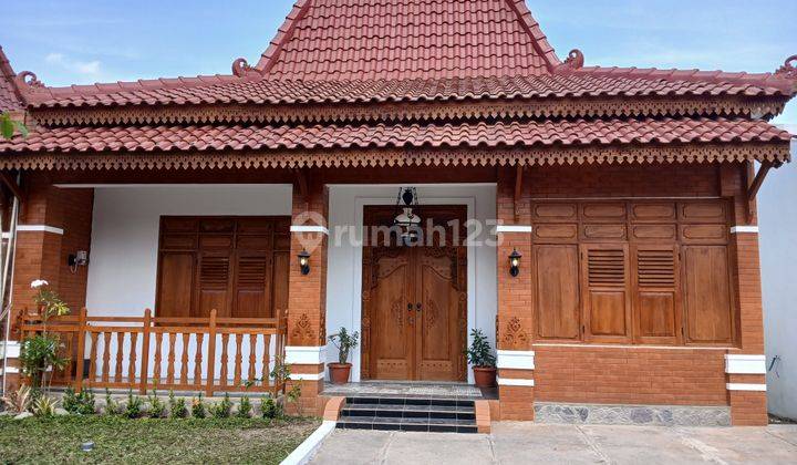 Rumah Baru Dengan Konsep Joglo Etnik Di Prambanan  1