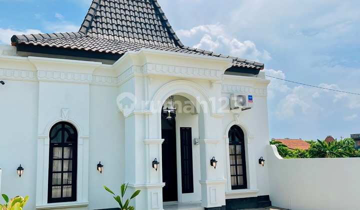 Klasikal Modern Ala Eropa Siap Balik Nama Pinggir Jl Raya Prambanan Klasikal Modern Ala Eropa Siap Balik Nama Pinggir Jl Raya Prambanan
