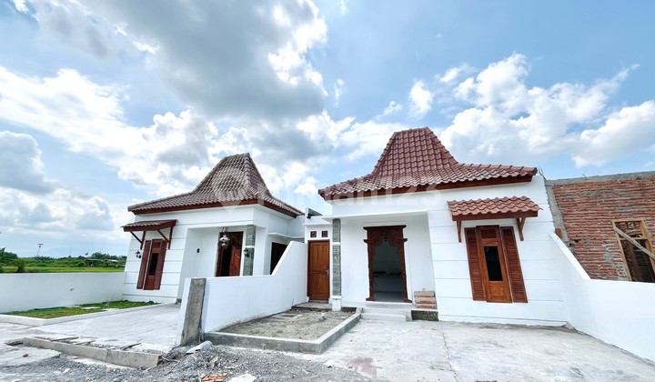 House around 200 Million in Prambanan - Minimalist Joglo Design, Strategic Location!
