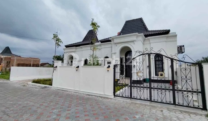 Luxury House Special Lowest Price in Prambanan, SHM PBG! Luxury House Special Lowest Price in Prambanan, SHM PBG!