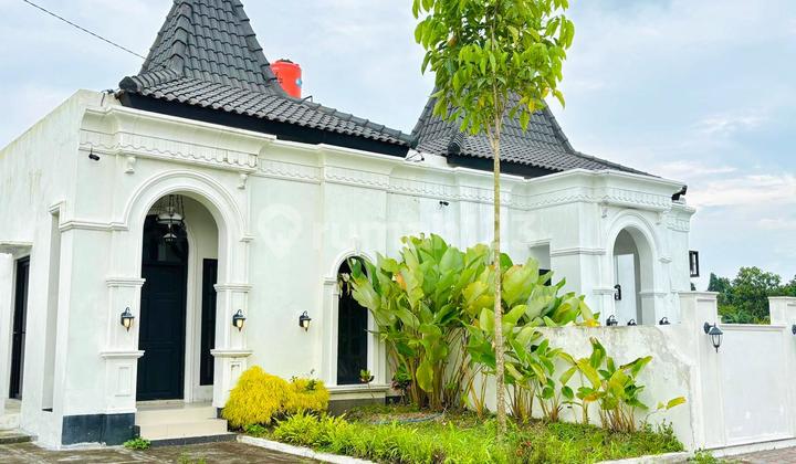 Pesona Joglo Mewah Bergaya Mediterania di Timur Yogyakarta