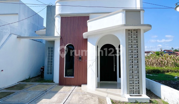 Kejutan 12.12 Rumah Industrial Tropis Diskon Fantastis, Stok Terbatas! Kejutan 12.12 Rumah Industrial Tropis Diskon Fantastis, Stok Terbatas!