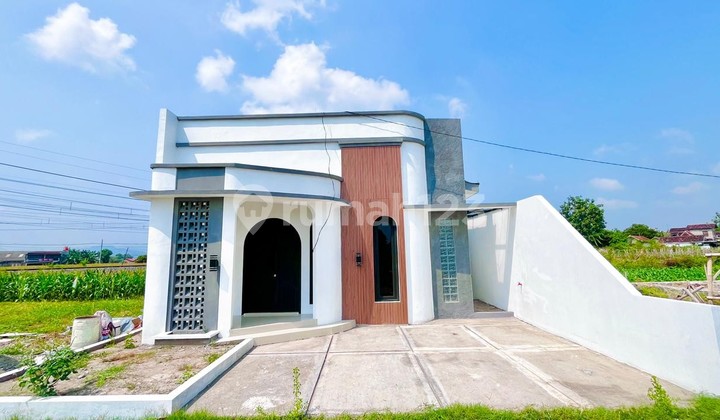 Model Kekinian! Rumah Cantik Modern Dekat Exit Tol Prambanan