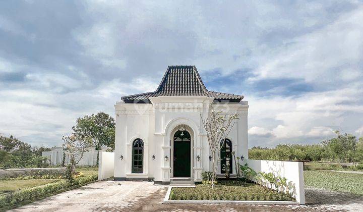 View Sawah, Rumah Nyaman Model Unik Mediterania Smart Home  2