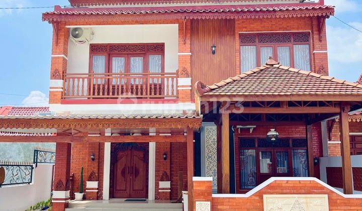 Promo Eksklusif! Joglo Klasik 2 Lantai View Candi Prambanan SHM