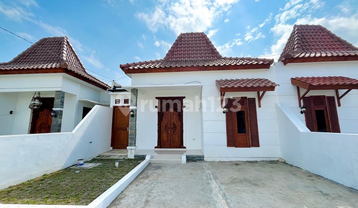 Limited Opportunity! House for 299 Million Near Sleman, Strategic Location!