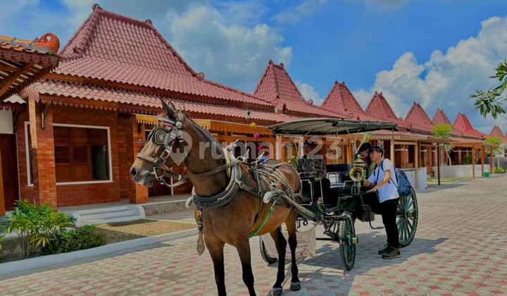 Rumah Joglo Klasik Eksklusif 100 m dari Jalan Utama 2