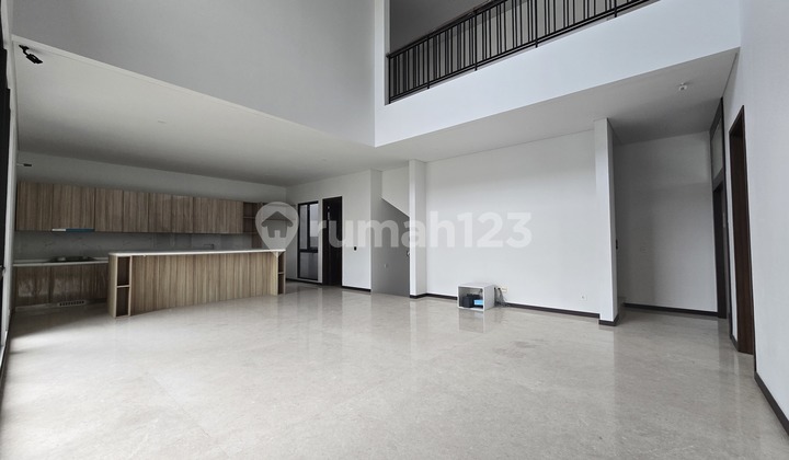 Dijual Rumah.mewah.semi.furnished Bagus Shm Di Komplek.elit Bsd 2