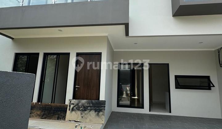 Rumah Baru Brand New Siap Huni Ada Taman Lokasi Strategis Dalam Perumahan Bintaro Sektor 9 Tangerang Selatan Rumah Baru Brand New Siap Huni Ada Taman Lokasi Strategis Dalam Perumahan Bintaro Sektor 9 Tangerang Selatan