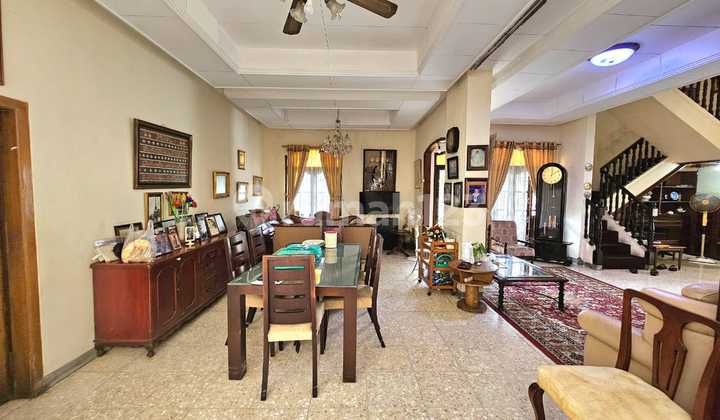 Large Good House Hook Position Strategic Location in Rawamangun East Jakarta Near Toll Gate Shm Negotiable Large Good House Hook Position Strategic Location in Rawamangun East Jakarta Near Toll Gate Shm Negotiable