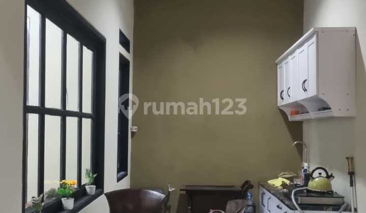 Ready-to-Live Fully Furnished House in a Housing Complex Near KRL Station Jurang Mangu Ciputat Bintaro South Tangerang Negotiable