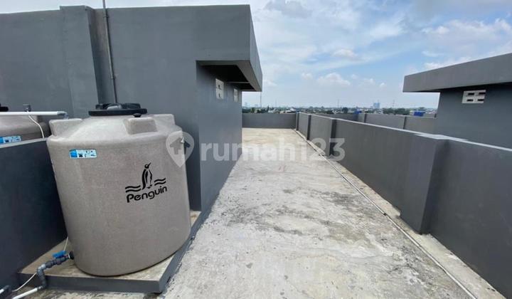 New Nice 2.5-Story Shophouse Strategic Location Pondok Aren Bintaro Sector 9 South Tangerang Negotiable 2