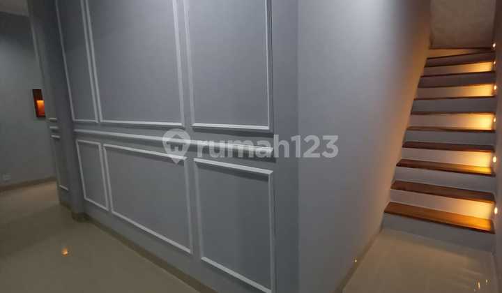 Rumah Siap Huni Baru Renovasi 2 Lantai Dalam Perumahan Dekat Stasiun KRL Jurang Mangu dan Sudimara Lokasi Strategis Ciputat Tangerang Selatan SHM Nego 2