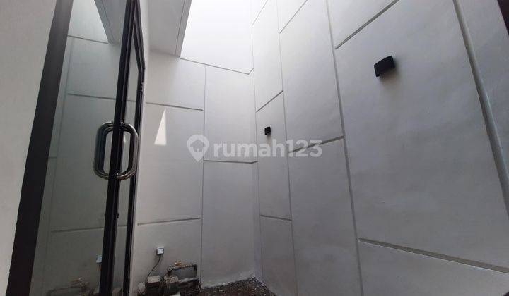 Rumah Cantik 2 Lantai Minimalis Moderen Graha Raya Bintaro Tangerang Selatan 2