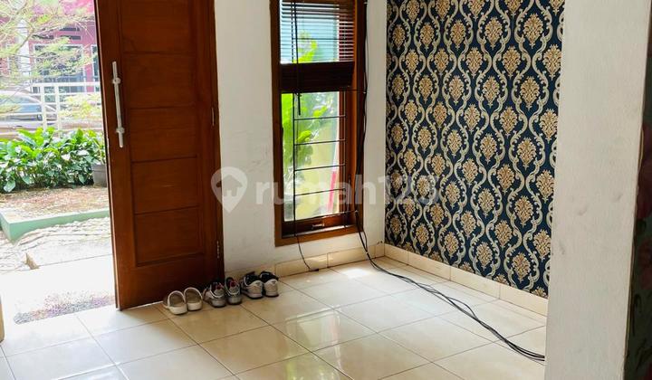 Nice House Ready to Live 2 Floors in Bintaro Housing Complex Sector 4 South Tangerang Strategic Location SHM Negotiable 2