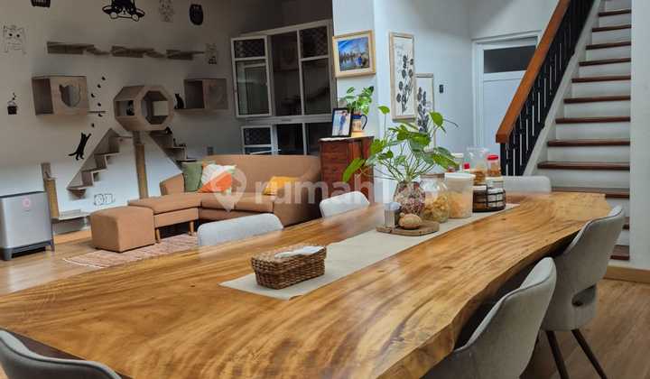 Luxury Serene House Strategically Located in the Elite Senayan Bintaro Jaya Residential Area Sector 9 South Tangerang SHM Negotiable