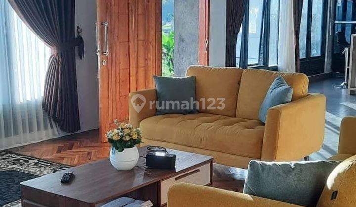 Villa Di Kawasan Bandung Selatan Dengan View Pemandangan Kota Bandung  2