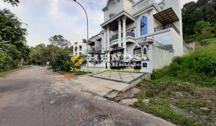 Rumah Mewah 3 Lantai Bukit Indah Raya Sukajadi Siap Huni 2