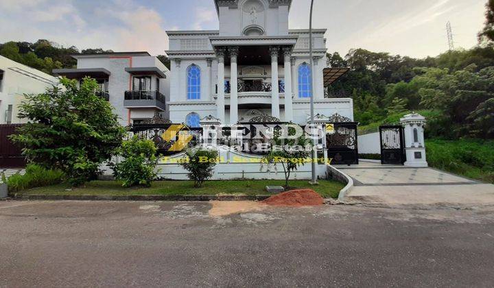 Rumah Mewah 3 Lantai Bukit Indah Raya Sukajadi Siap Huni 1