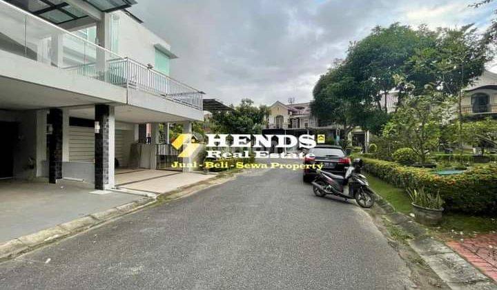 Rumah Mewah Bellavista 3 Lantai Siap Huni Full Renovasi  2