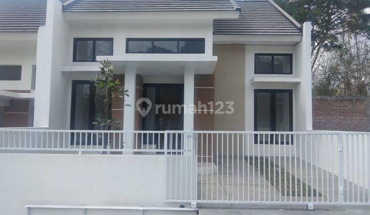 Rumah Baru Modern One Gate System Bantul 1