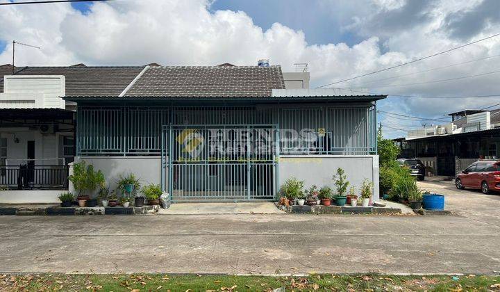 Dijual rumah Hook Hadap timur full furnish Di Regata 1