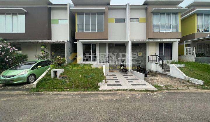 Dijual rumah 2.5 lantai standart Developer di Beverly Green 1