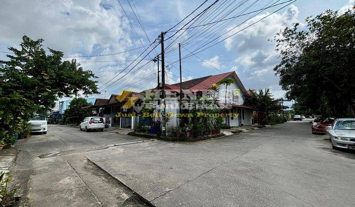 Dijual Rumah Hook+ Kost²an 4 Kamar Tidur Di Eden Park  2