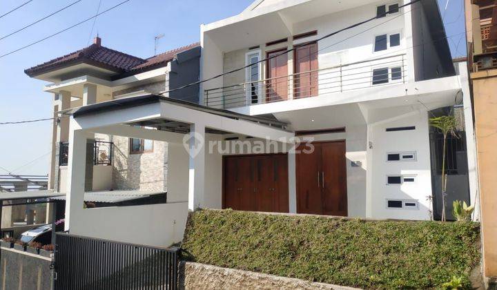 Dijual Rumah Full Furnish Kota Bandung Lokasi Strategis  1