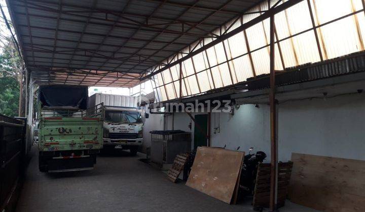 Jual Gudang Hitung Tanah Lokasi Strategis  2