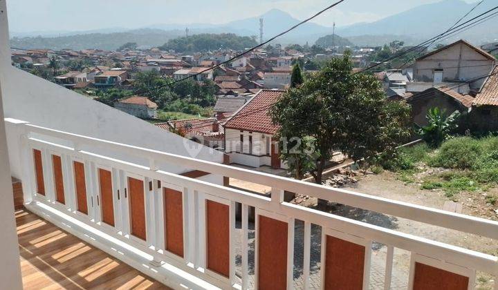 Jual Rumah Baru Di Renovasi Total Siap Huni 2 Lantai Dalam Cluster 1