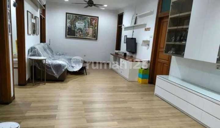Rumah di Sunter Kirana Raya Jakarta Utara Lokasi Strategis 