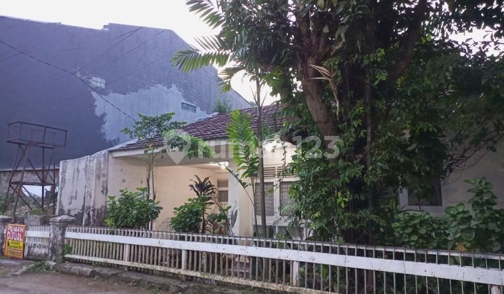 Dijual Cepat Rumah di Pinggir Jalan Juanda Bekasi Dijual Cepat Rumah di Pinggir Jalan Juanda Bekasi