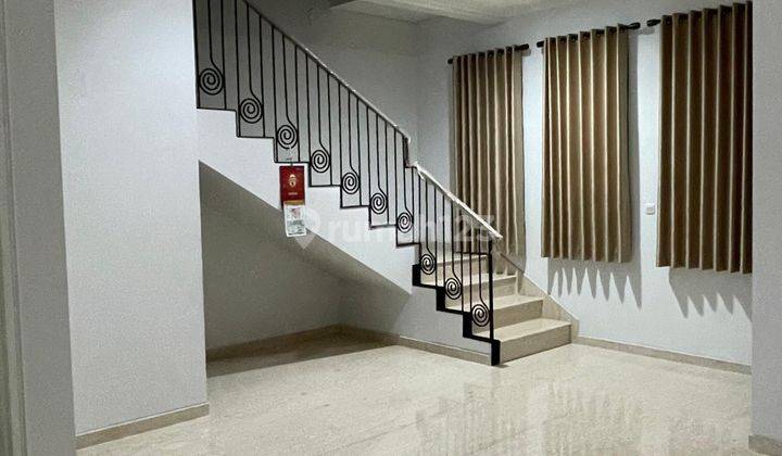 Dijual Rumah Winona Semi Furnished Full Marmer 2