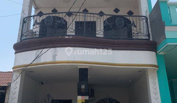 Rumah 3 Lantai Bagus Semi Furnished Sertifikat Hak Milik di Cluster Prima Citra Villa Mutiara Gading 2, Bekasi 1