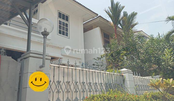 Rumah 2 Lantai Bagus Sertifikat Hak Milik di Janur Elok, Jakarta Utara 1