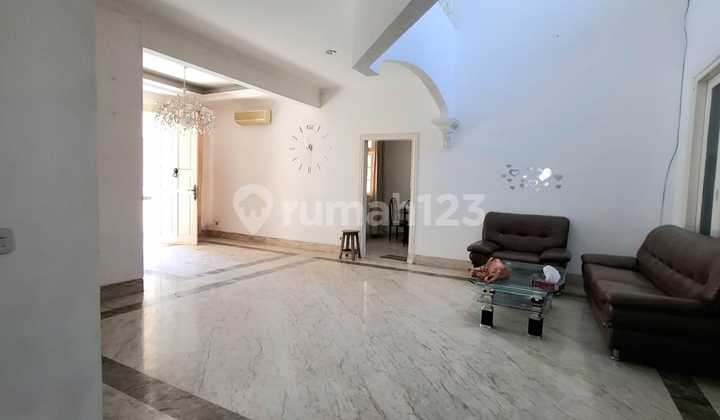 Dijual rumah hook apa adanya di Legenda Wisata Cibubur  2