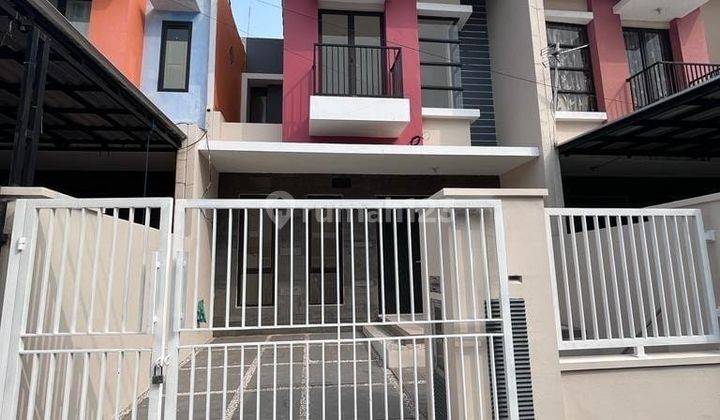 Rumah 2 Lantai Bagus HGB di Harapan Mulya, Bekasi 1