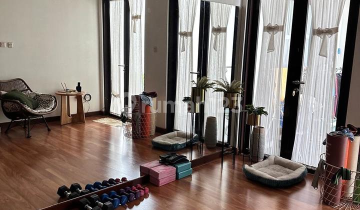 Dijual rumah di Harapan Indah Cluster Asia Tropis sudah renovasi siaphuni