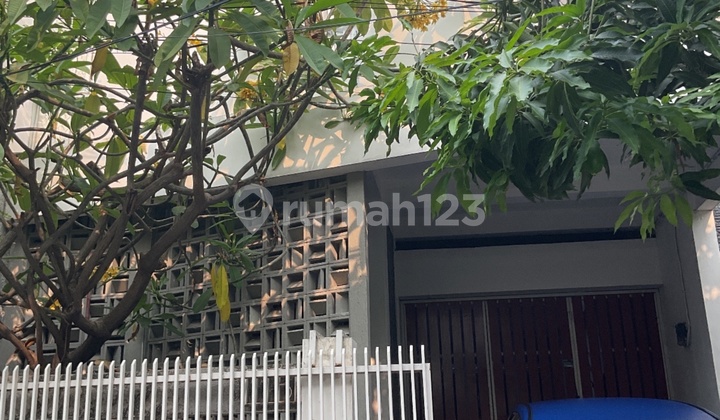 Dijual rumah di Cempaka Putih Timur Jakarta Pusat 2