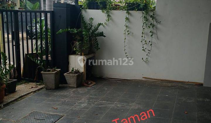 Rumah 2 Lantai Sudah Renovasi SHM di Harapan Indah 2, Bekasi 2