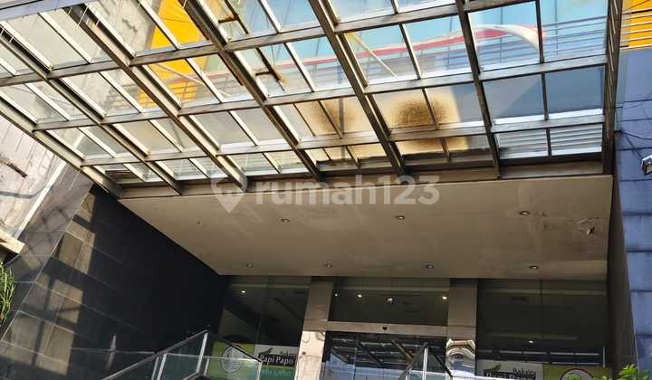 Dijual Cepat Hotel Bintang 2 Lokasi Strategis di Jalan Bandengan Jakarta Barat