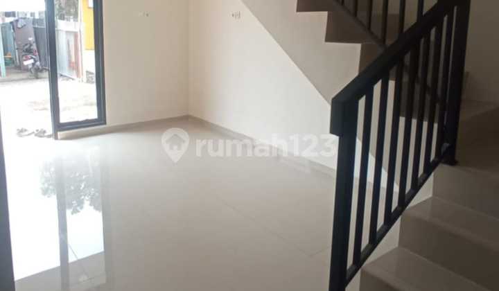 Dijual rumah lokasi 1km dari pintu Tol Jati Asih 2