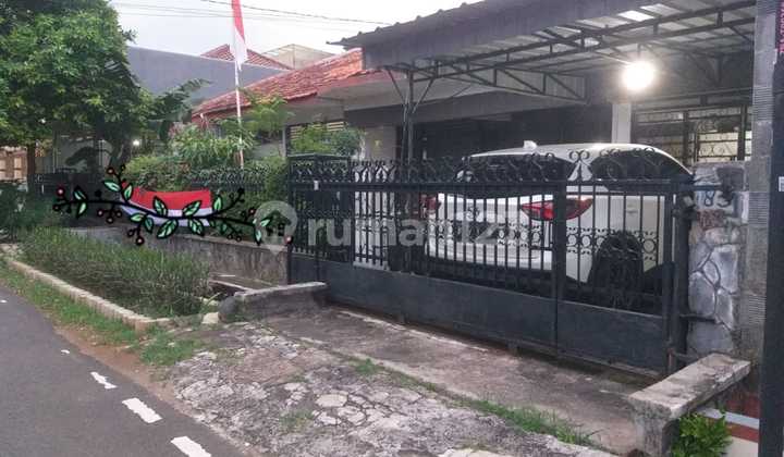 Dijual rumah di Cempaka Putih Tengah Jakarta Pusat Dijual rumah di Cempaka Putih Tengah Jakarta Pusat