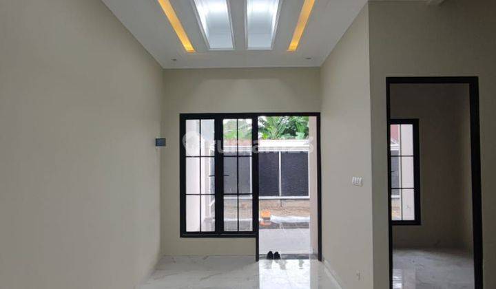 Rumah Klasik Modern Premium 2 Lt Desain Mewah Akses Strategis  2