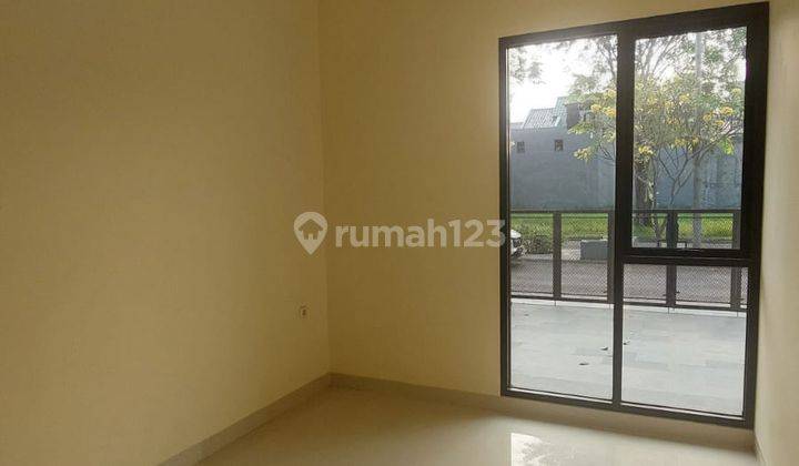 Rumah Bagus Cantik 2 Lantai SHM Di Metland Puri 2