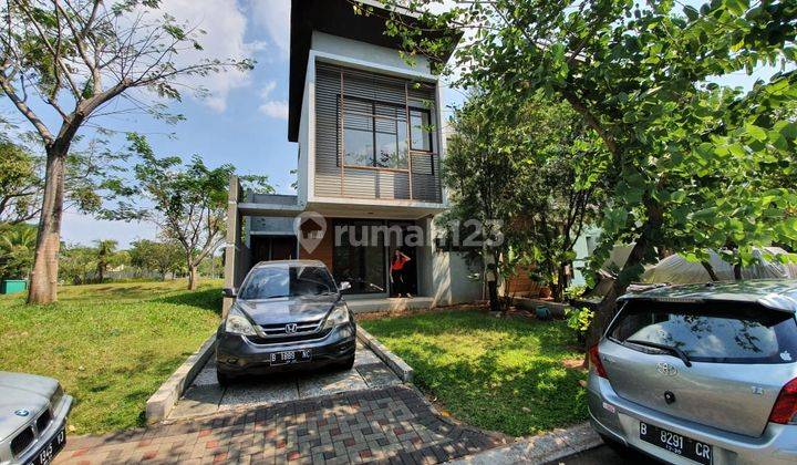Rumah Mewah Bagus Dan Berlokasi Strategis Di BSD 1