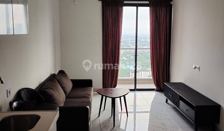 ruang tamu apartemen bagus dan berlokasi sangat