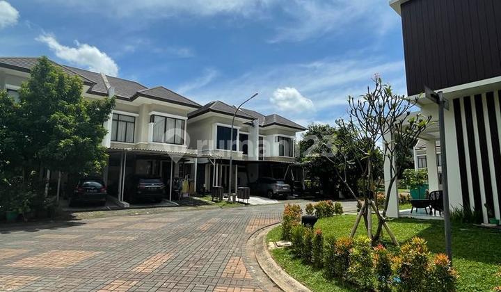Beautiful and Large Luxury House Strategically Located in BSD Eminent 2